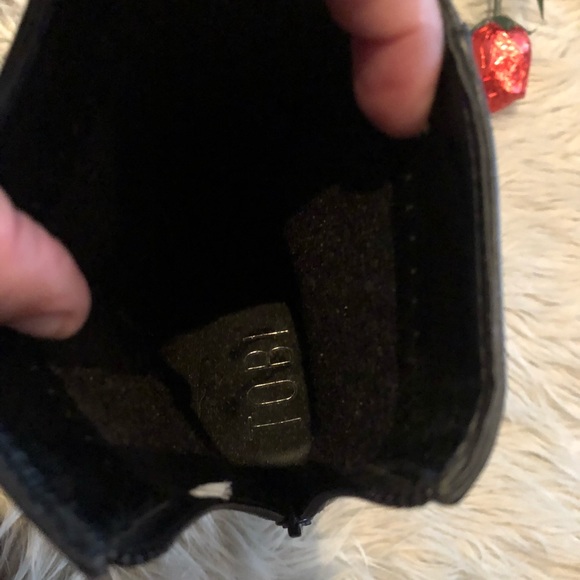 Booties - Picture 5 of 6